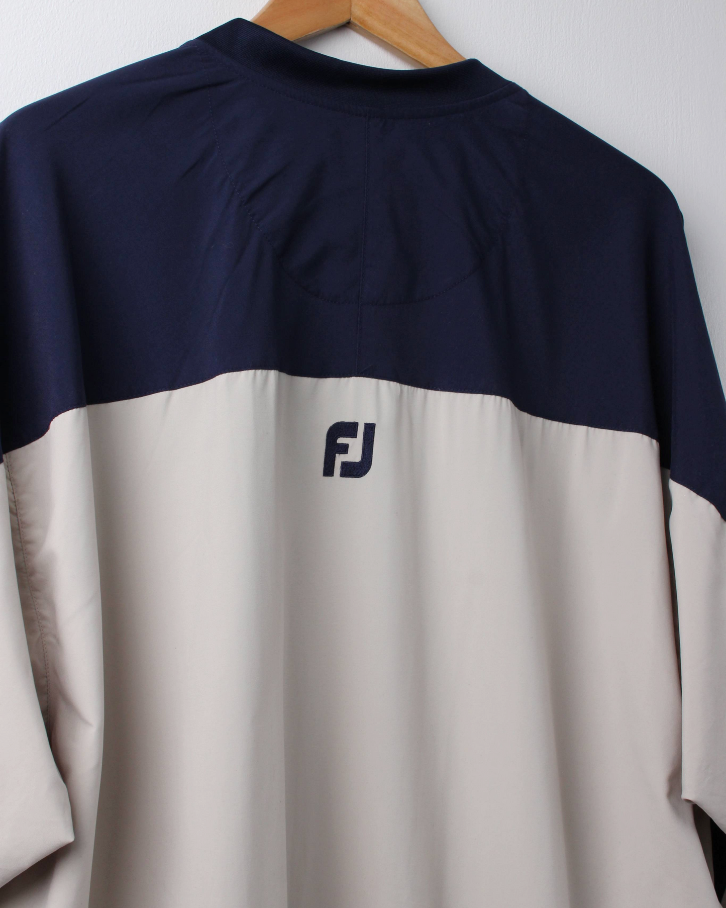 00s FootJoy Navy & Cream Lightweight Windbreaker (XL)