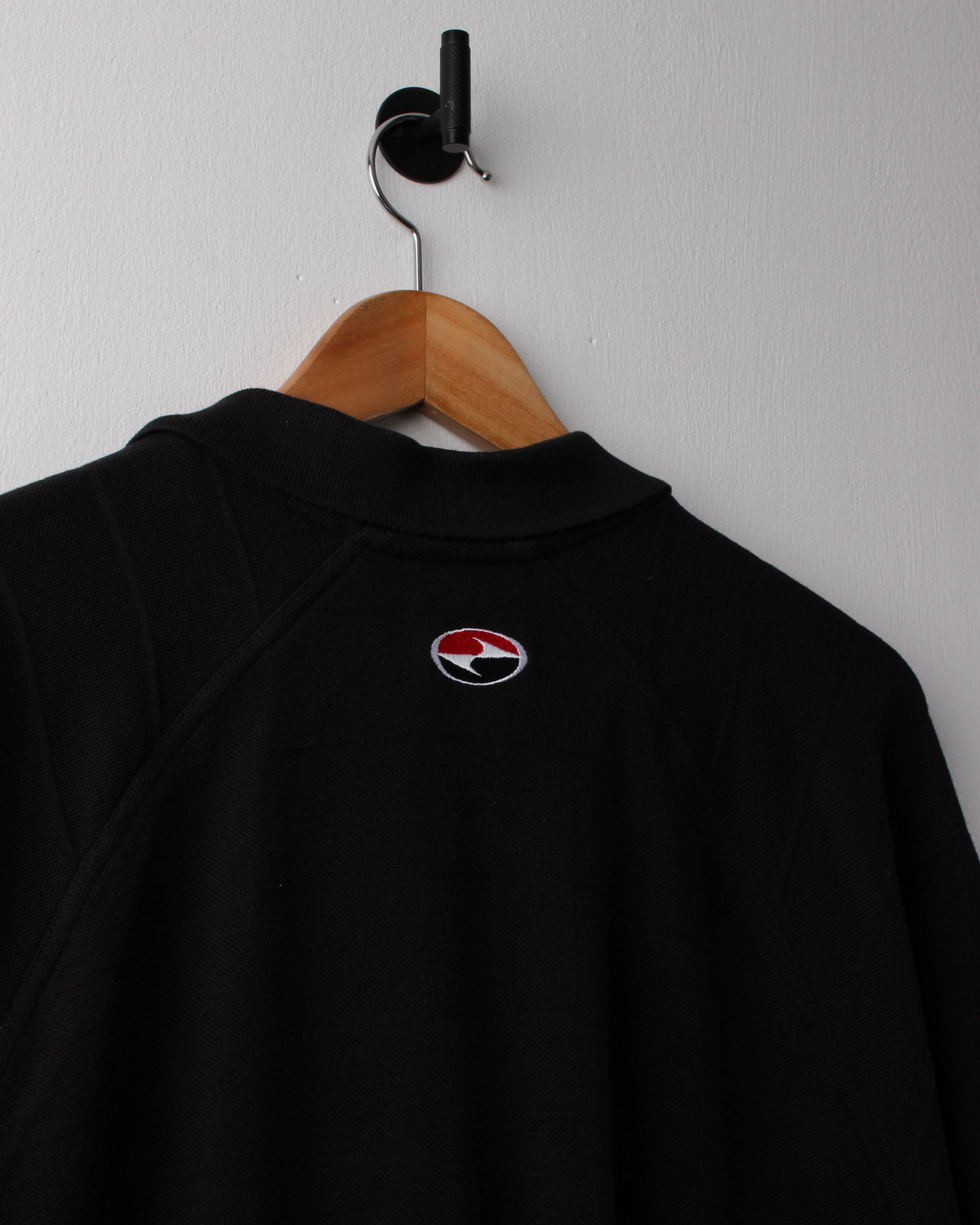 90s Nike Tiger Woods Yin Yang Black Buttonless Polo (XL)