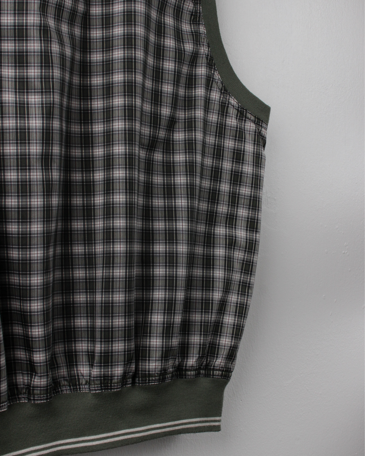 90s Greg Norman Green Chequered Windbreaker Golf Vest (L)
