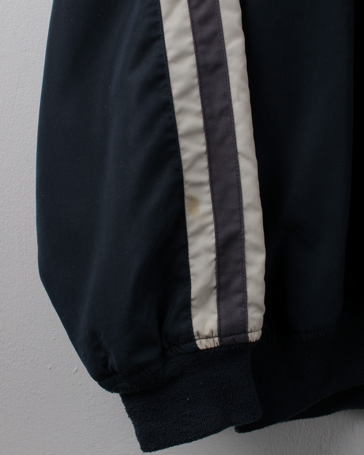 90s Adidas Grey & Navy Centre Logo Windbreaker (L)