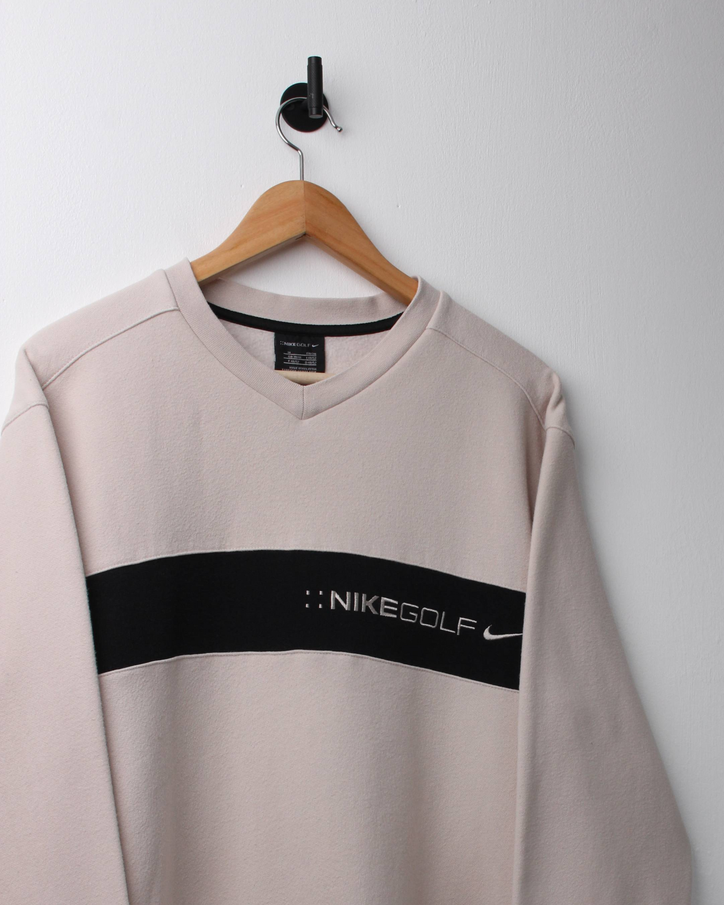 00s Nike Cream/Black V-Neck Sweatshirt (M)