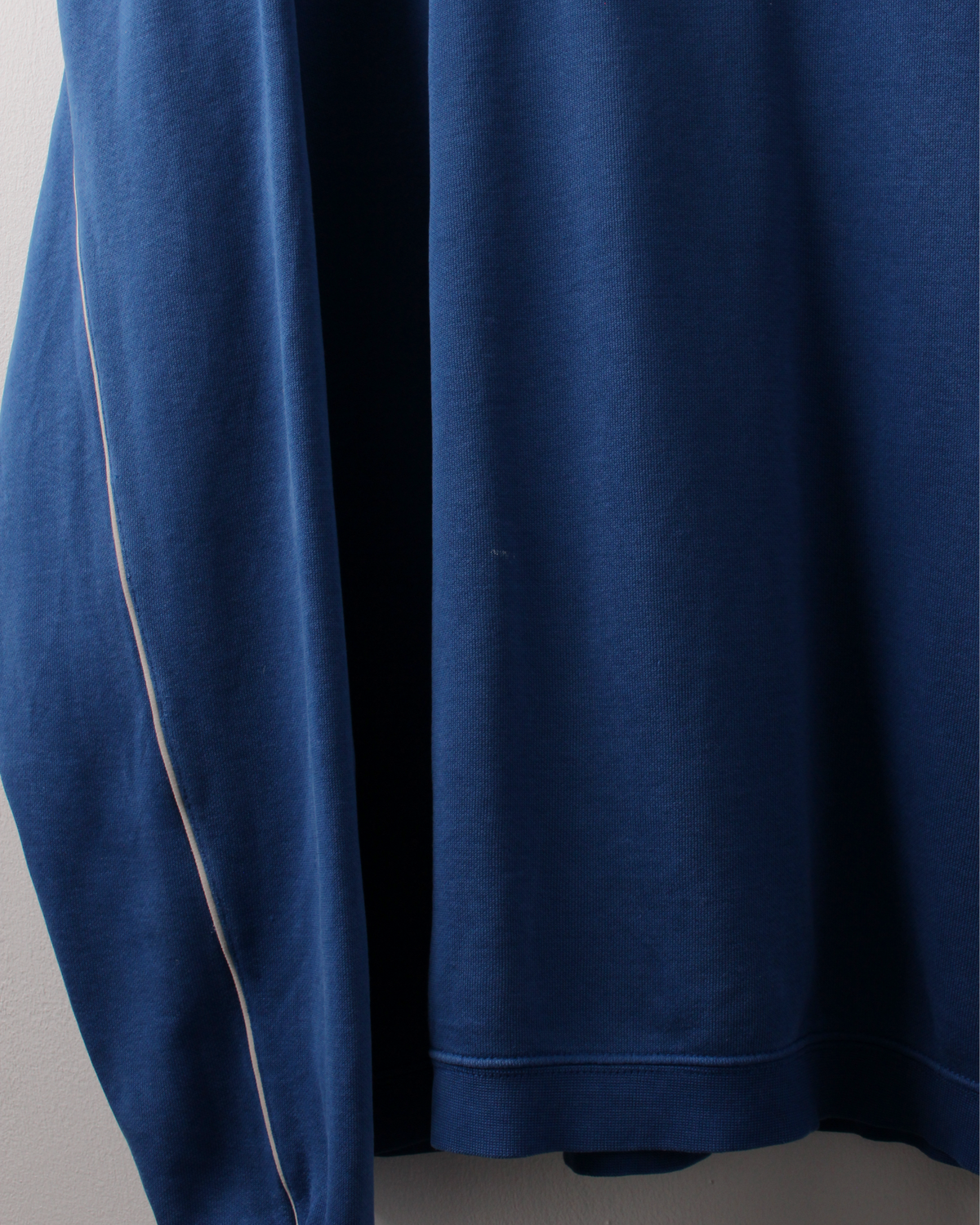 00s Nike Shield Logo Blue Crewneck Sweatshirt (XL)