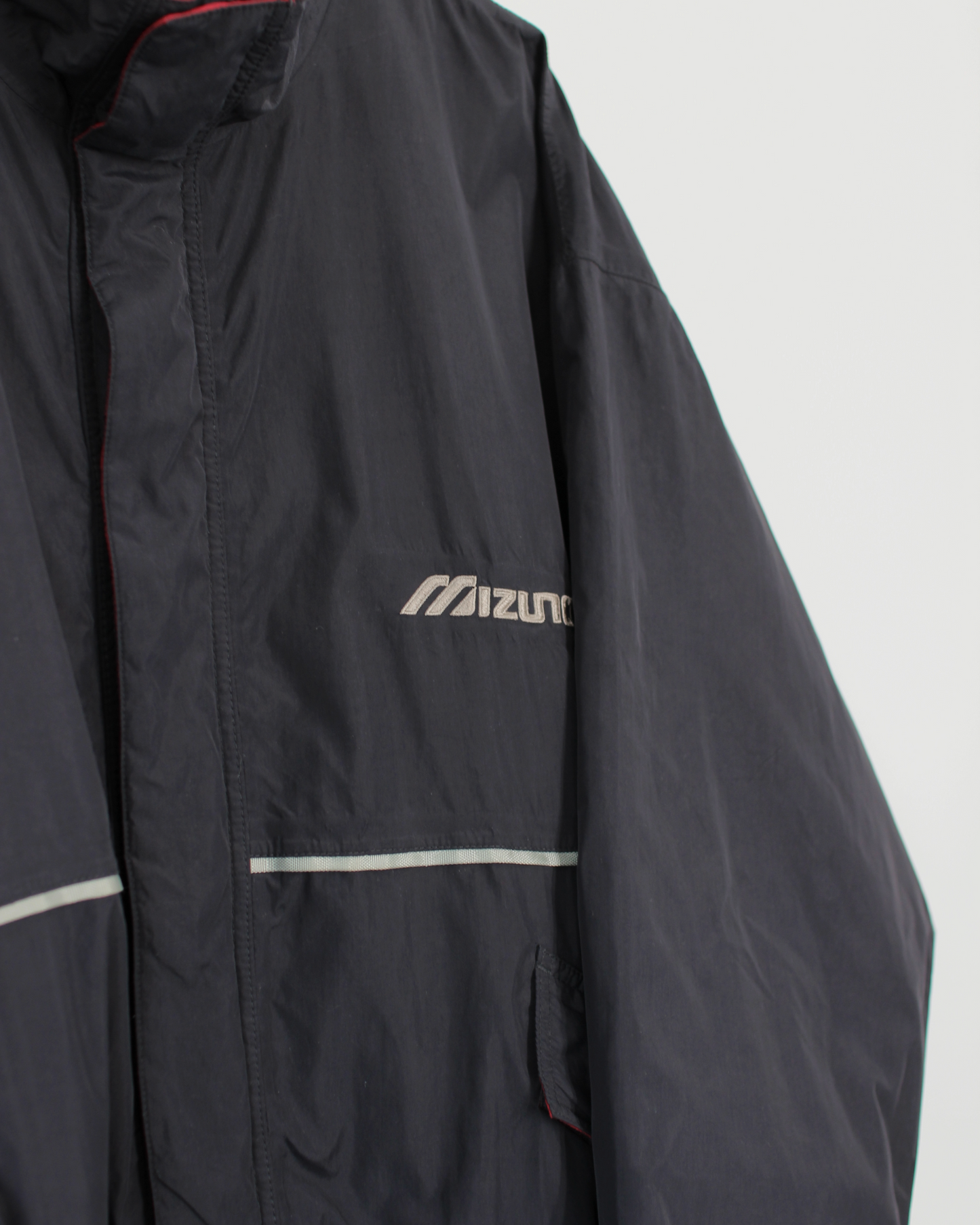 Mizuno Black/Red Full Zip Jacket (L)