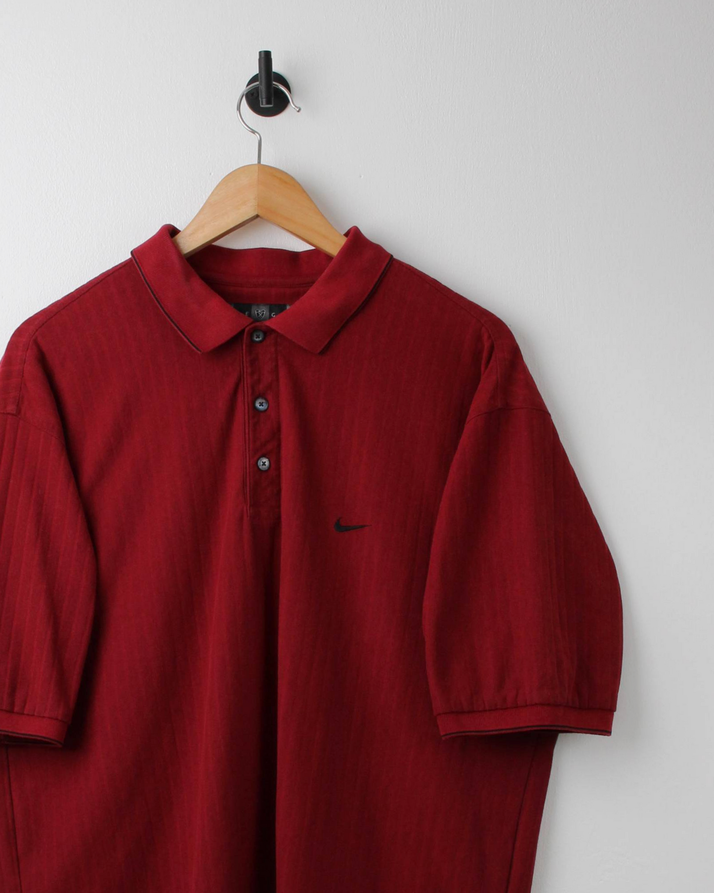 00s Nike Red Textured Polo (L)