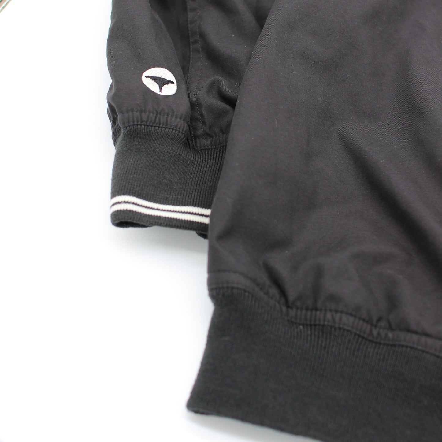 TaylorMade Black/White Windbreaker (XL)