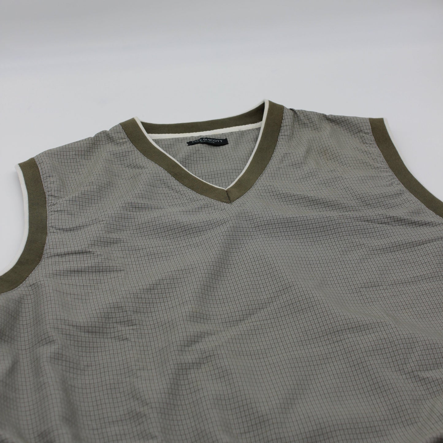 Lyle & Scott Khaki Chequered Golf Vest (XL)