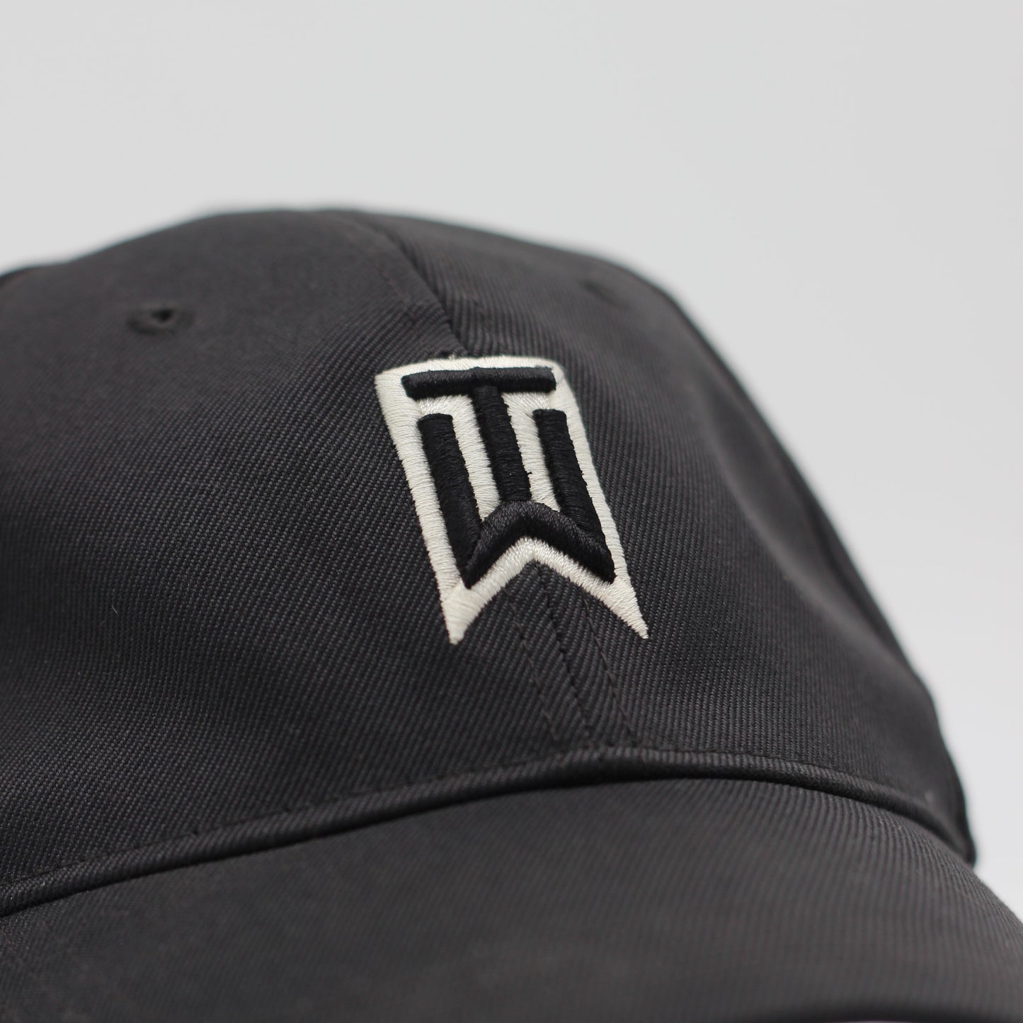Nike One Tiger Woods Black Golf Cap (M/L)