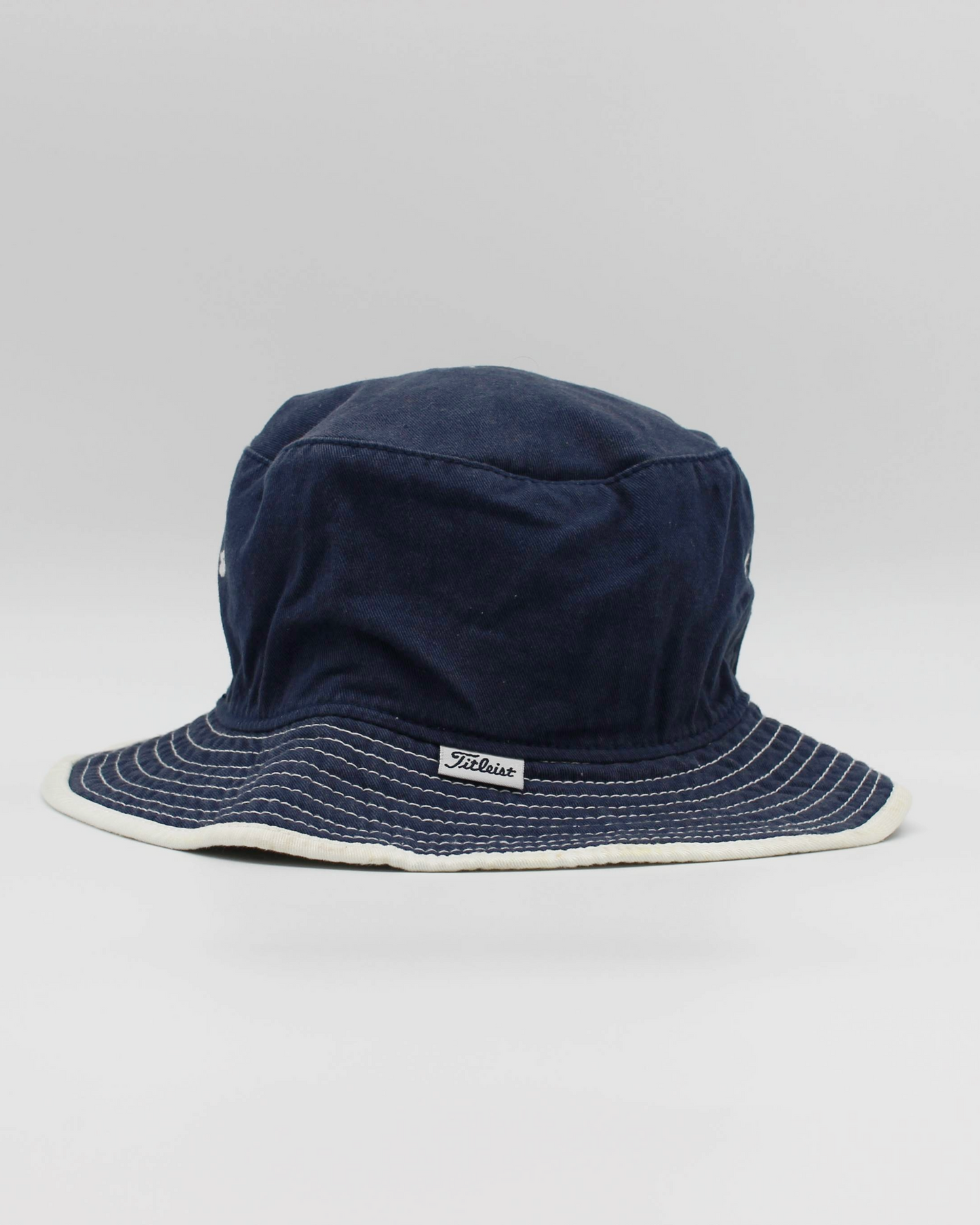 00s Titleist Navy/White Bucket Hat (L/XL)