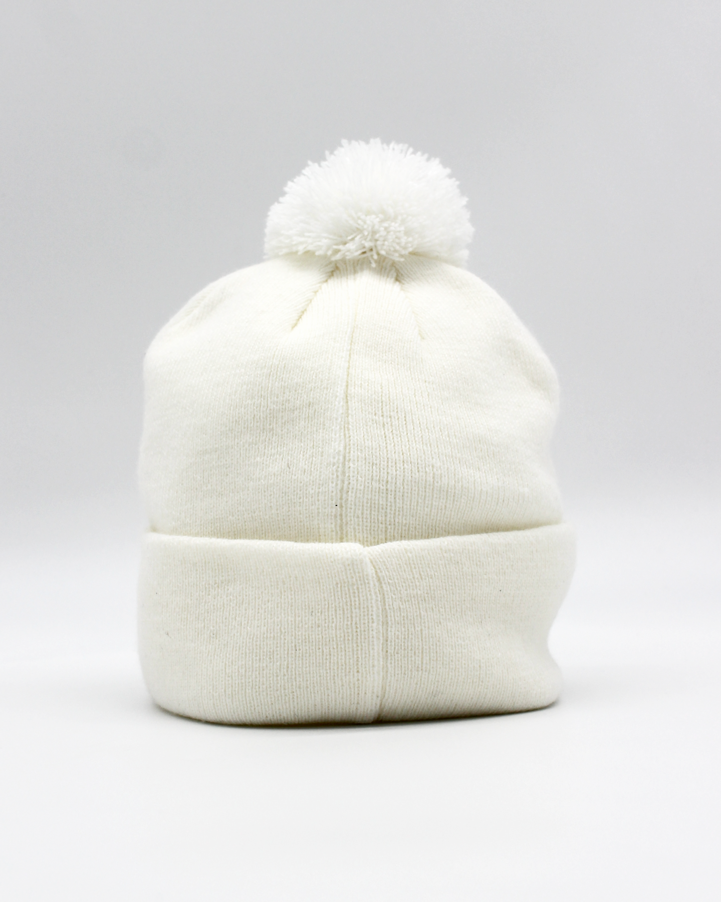 00s Old Course St Andrews White Bobble Beanie Hat