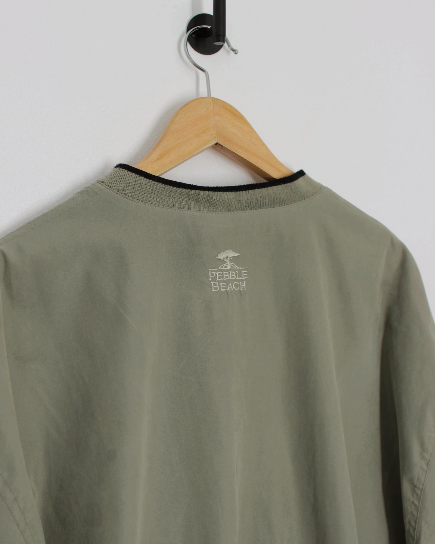 90s Pebble Beach Khaki Green V-Neck Windbreaker (M)