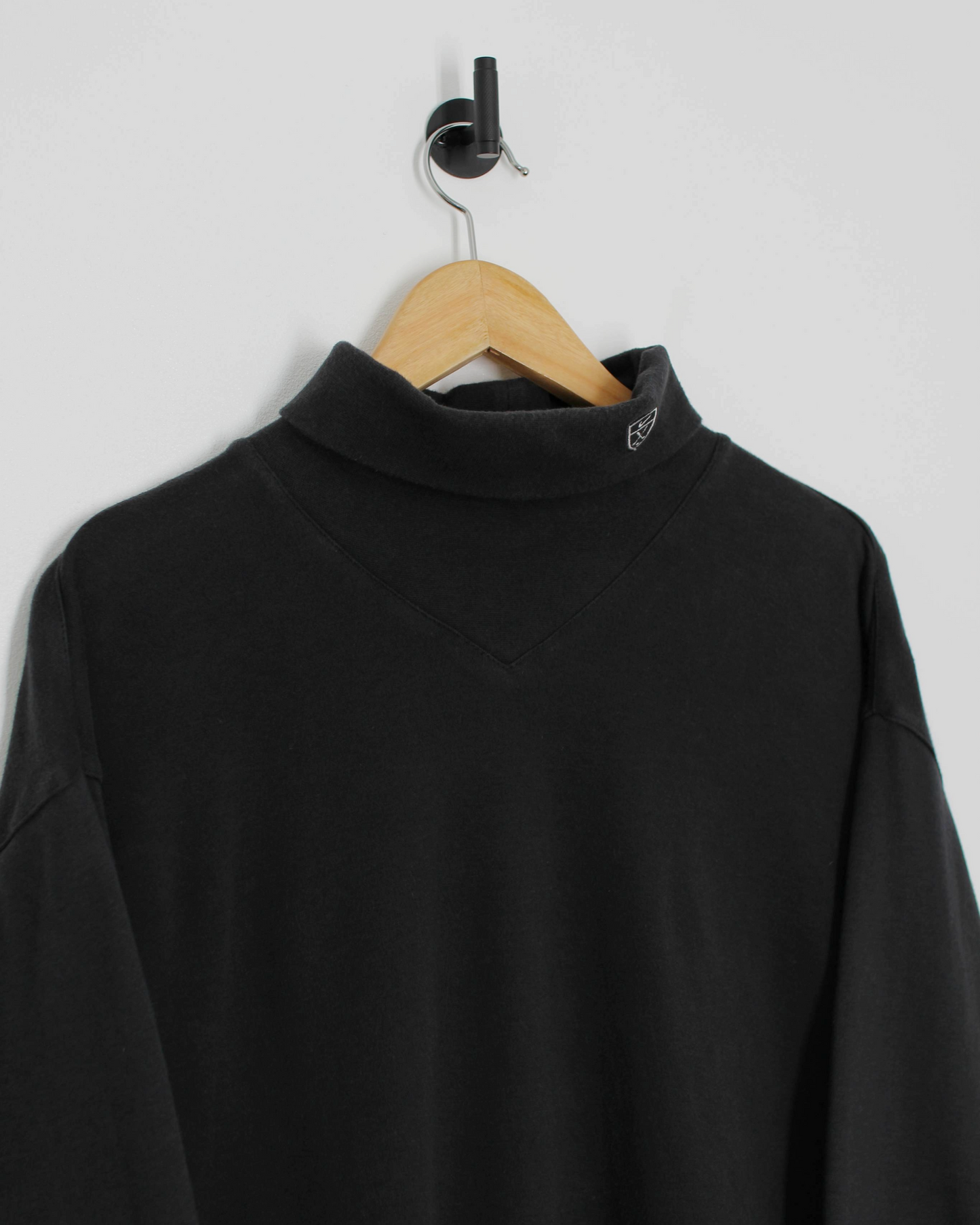 00s Nike Shield Logo Black Turtle Neck Long Sleeve Golf Top (L)