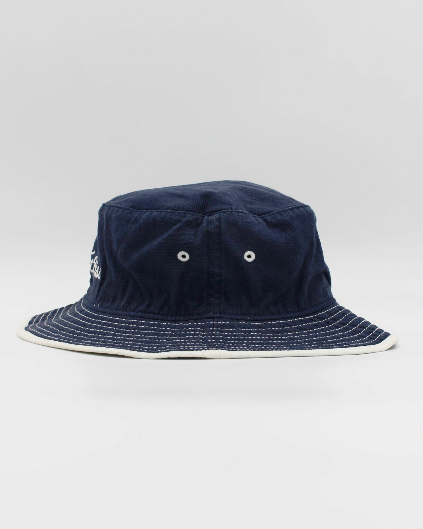 00s Titleist Navy/White Bucket Hat (L/XL)