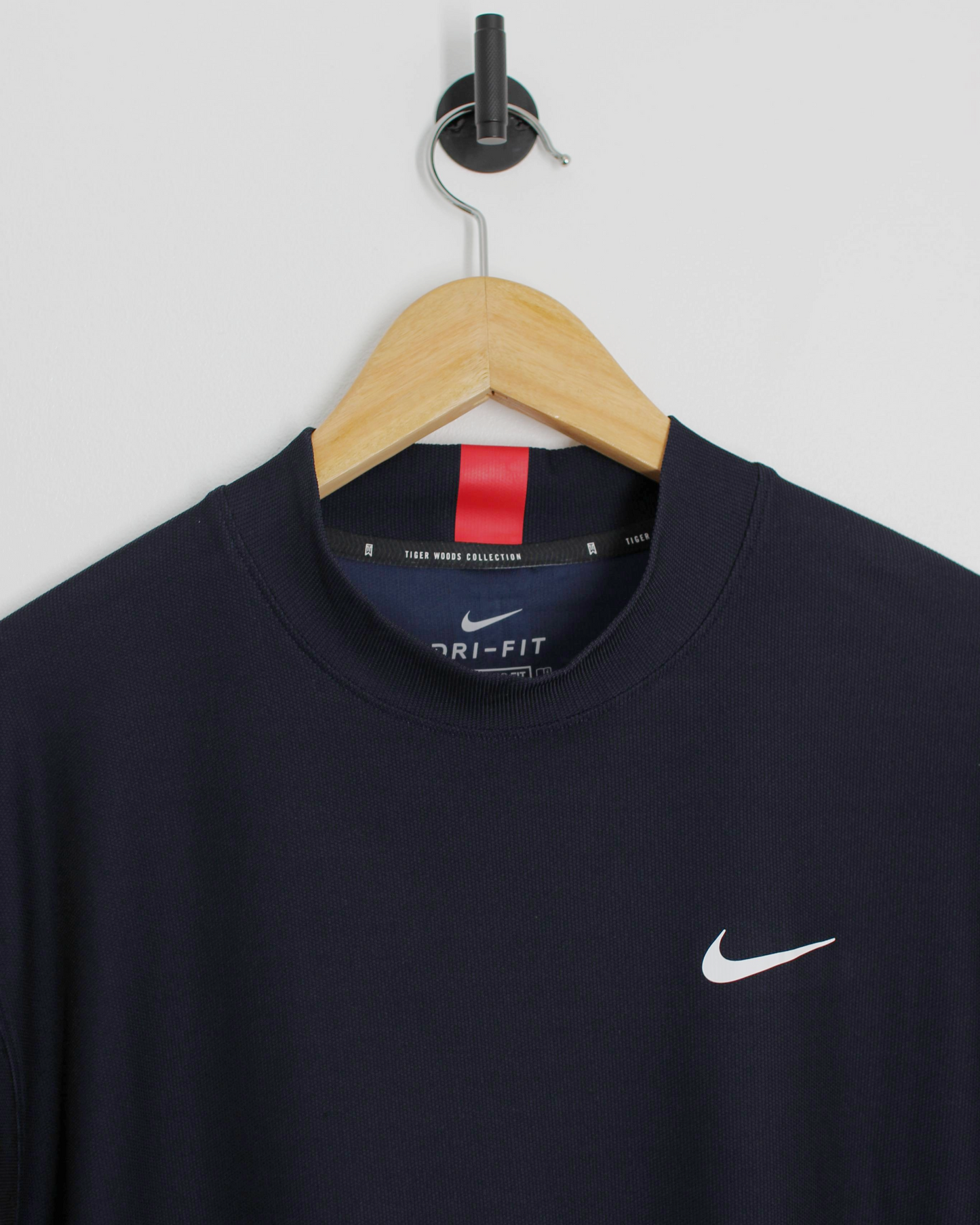 Modern Nike Tiger Woods Mock Navy Neck Golf Shirt (L)