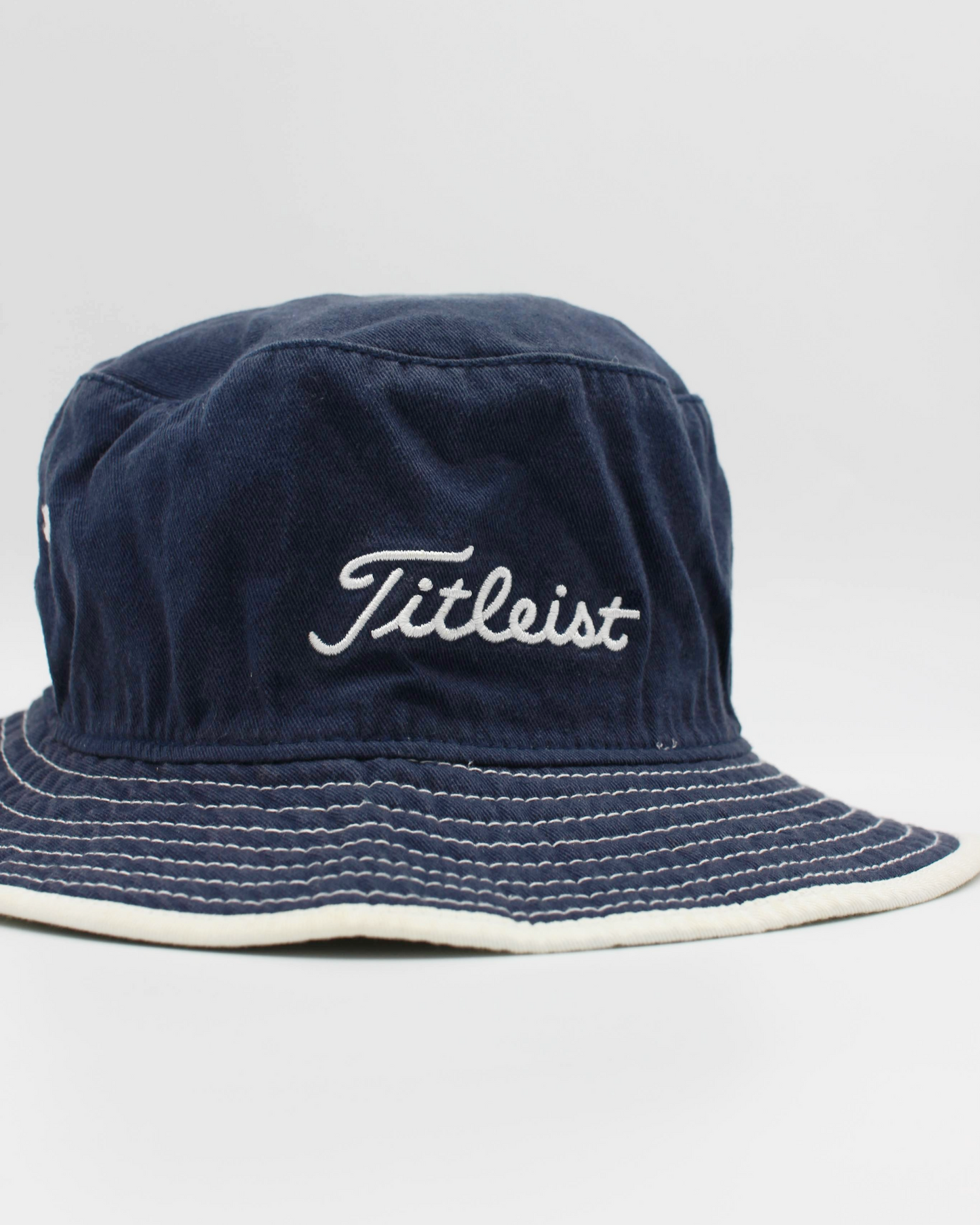 00s Titleist Navy/White Bucket Hat (L/XL)