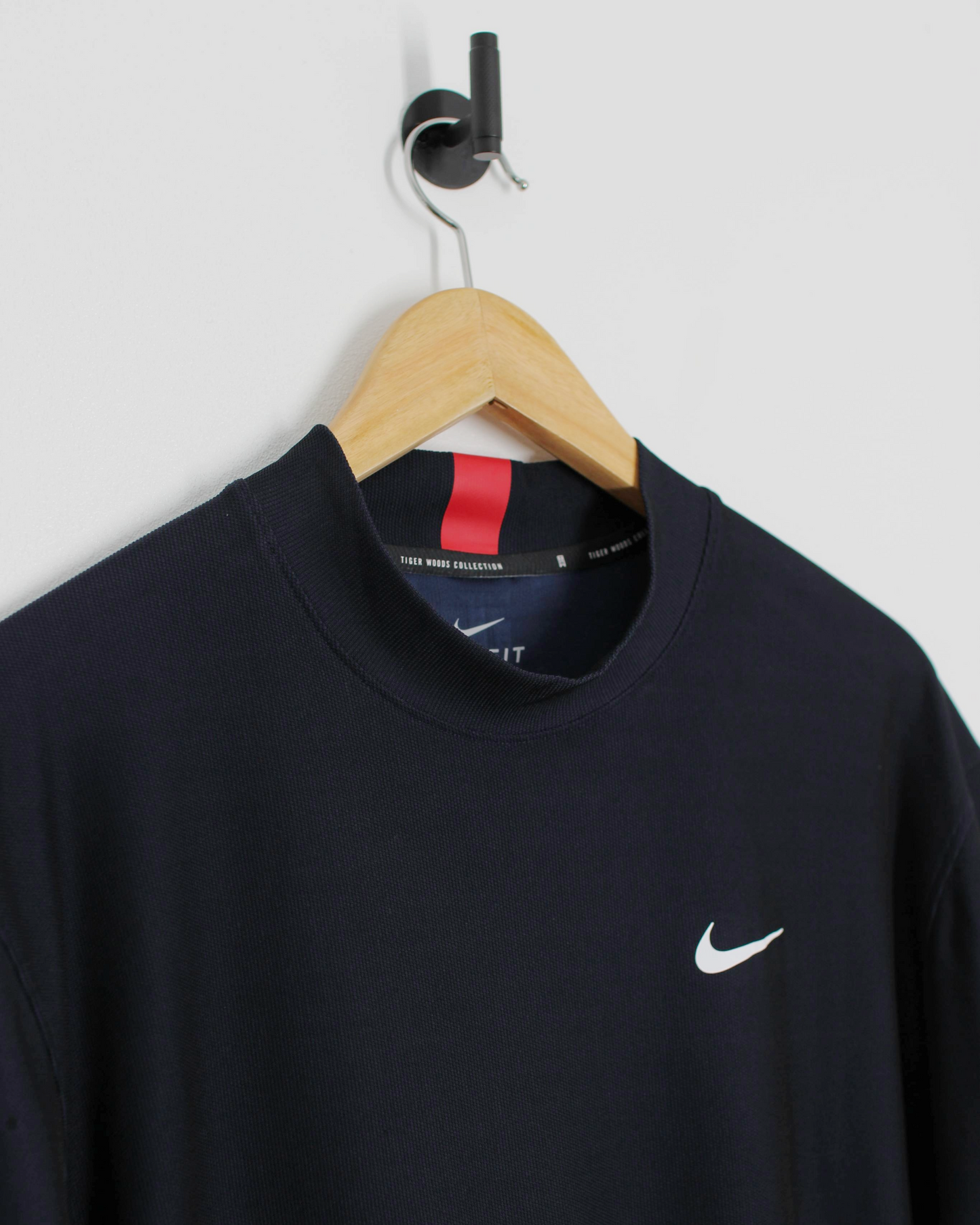 Modern Nike Tiger Woods Mock Navy Neck Golf Shirt (L)
