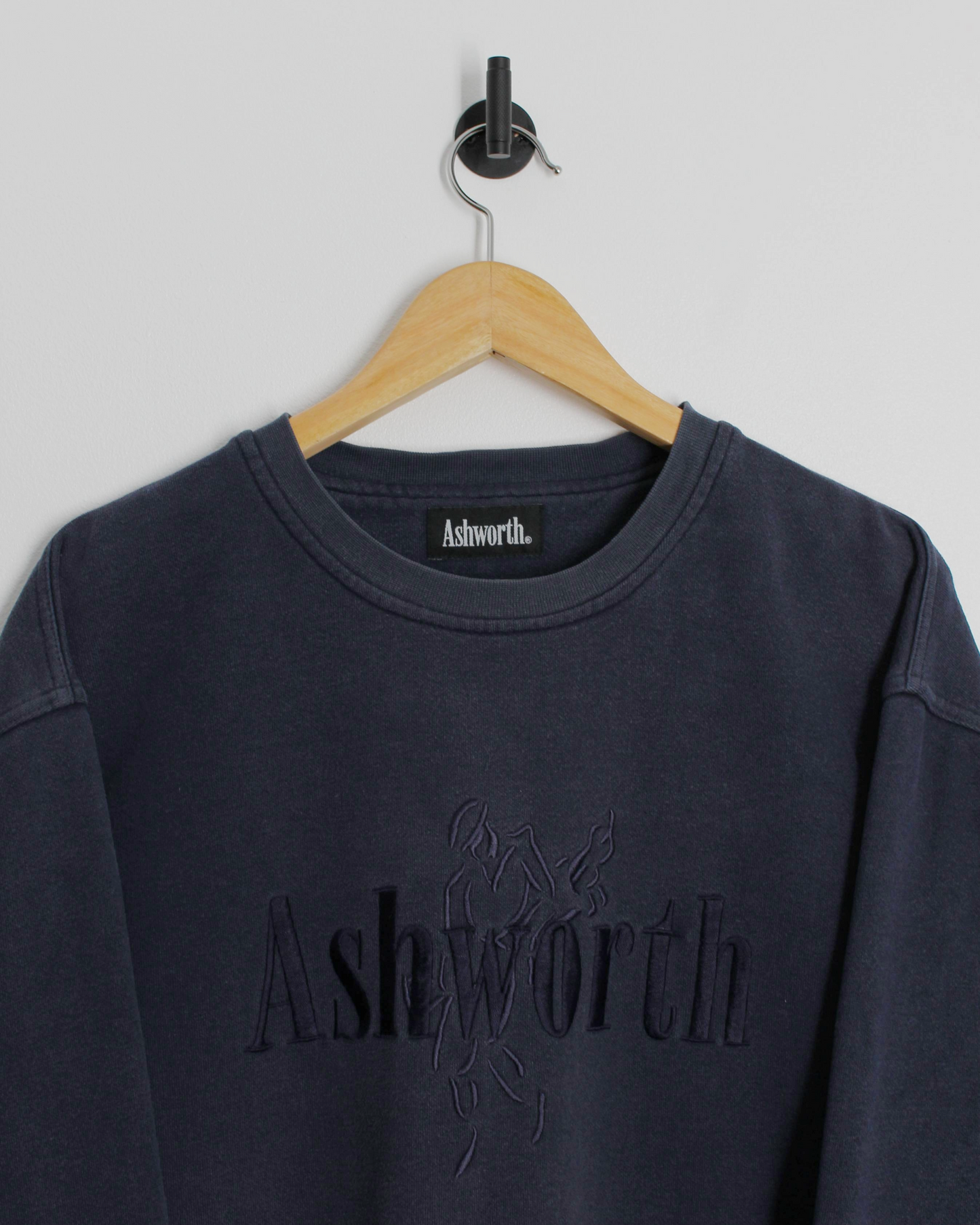 90s Ashworth Navy Crewneck Sweatshirt (M/L)