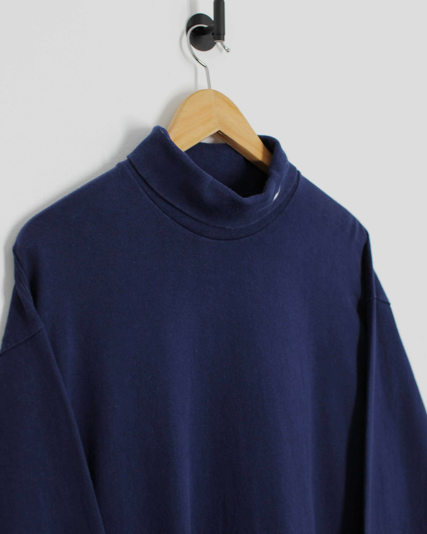90s Nike Deep Blue Turtle Neck (L)