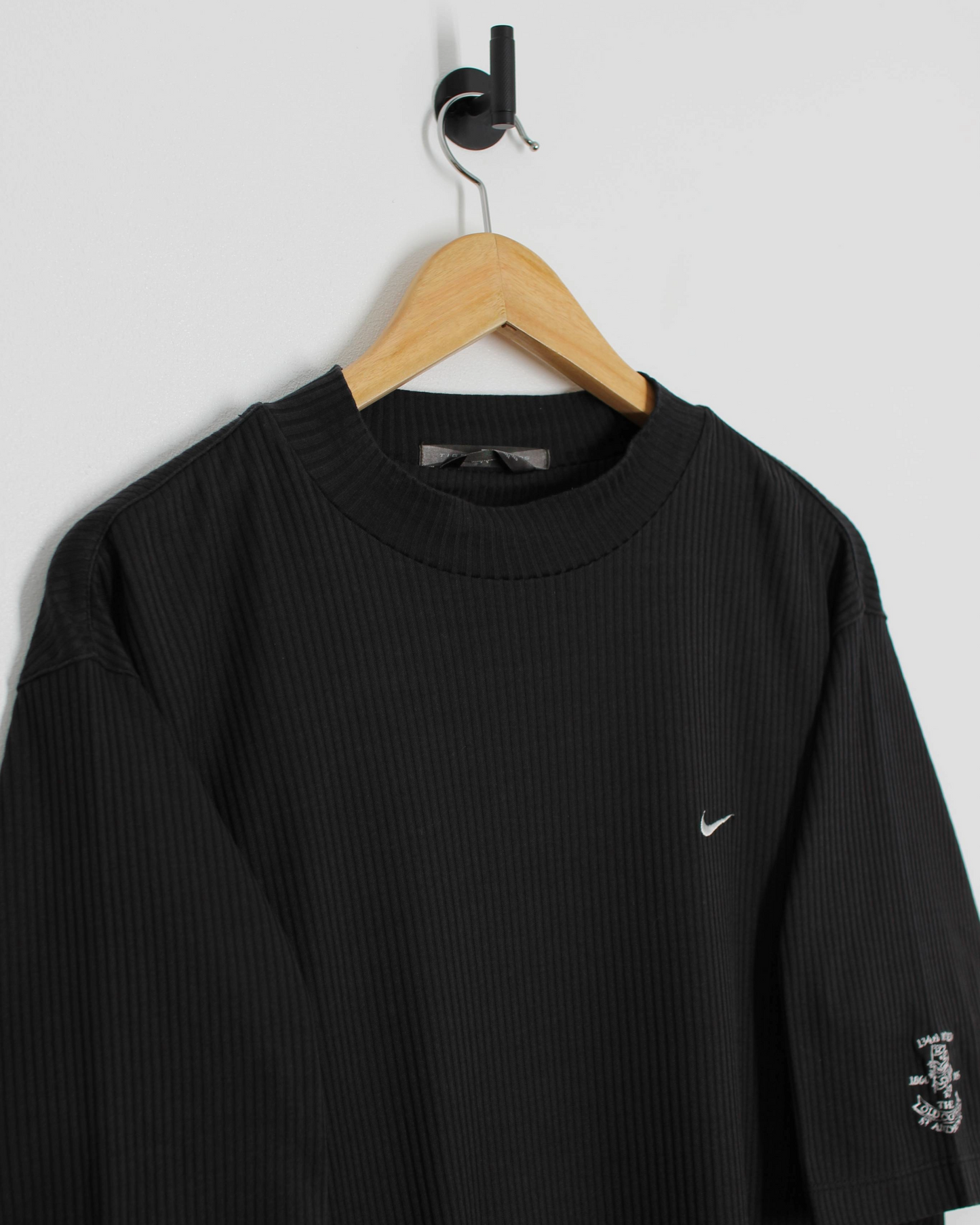 2005 Open Championship Tiger Woods Black Mock Neck Golf Shirt (M)