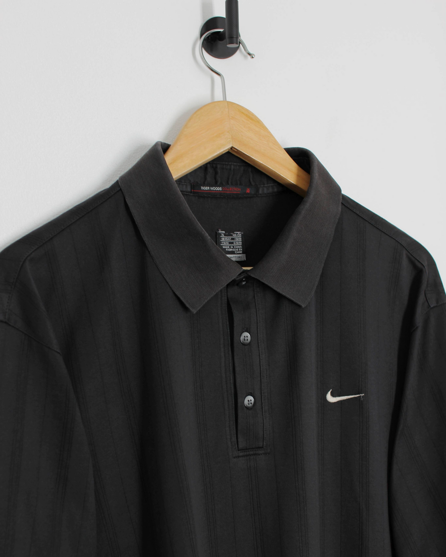 00s Nike Tiger Woods Black Polo-Shirt (XL)