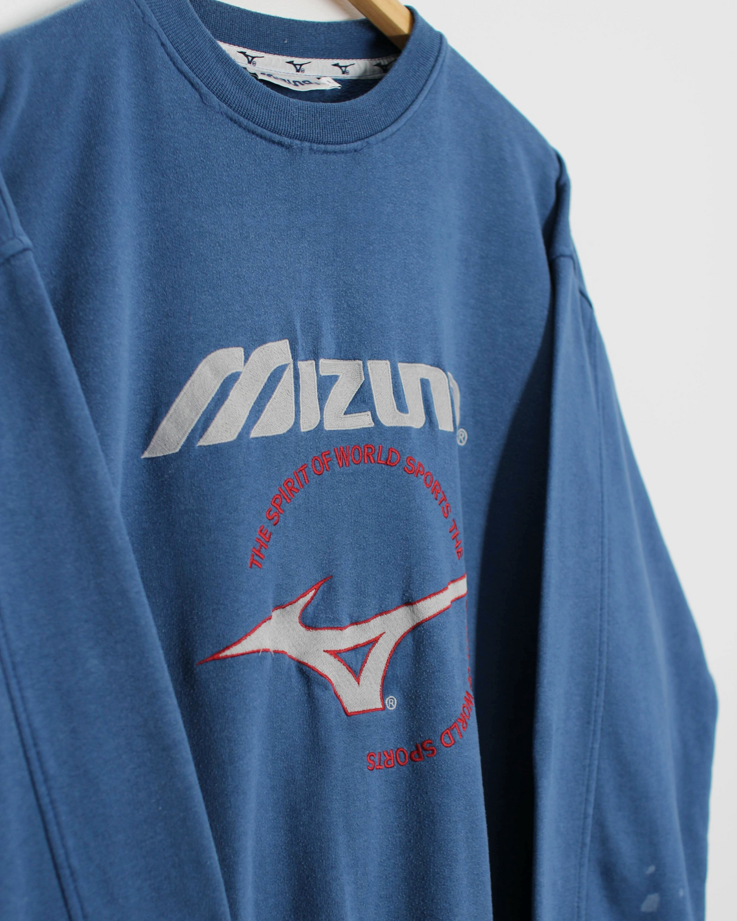 00s Mizuno ‘The Spirit Of World Sports’ Blue Crewneck Sweatshirt (M)
