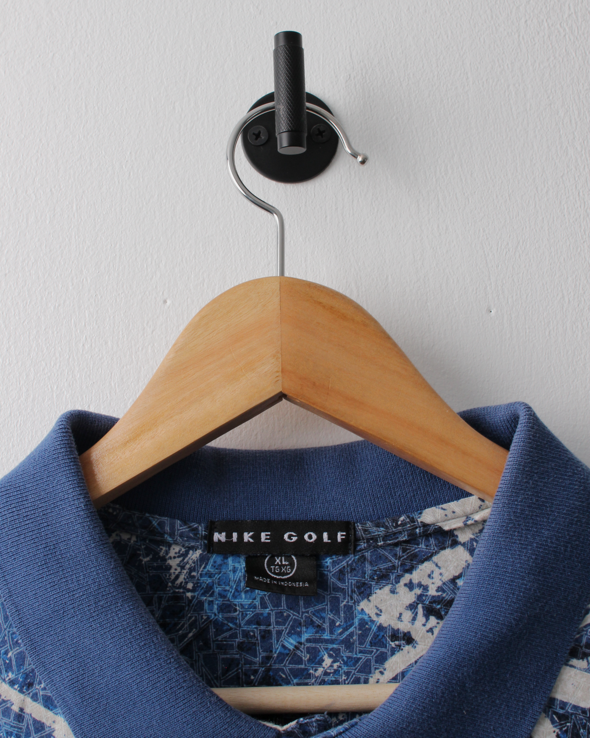 90s Nike Mickey Mouse Blue & White Abstract Polo (XL)