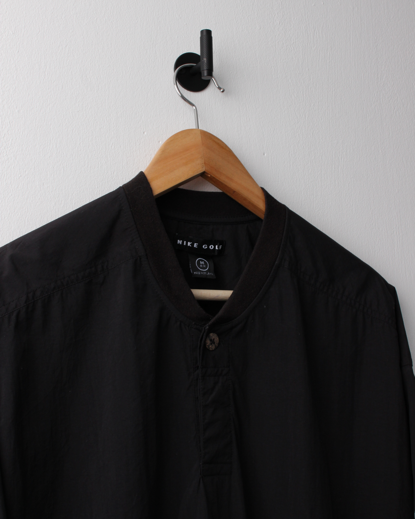 90s Nike Black Buttoned Windbreaker (M)