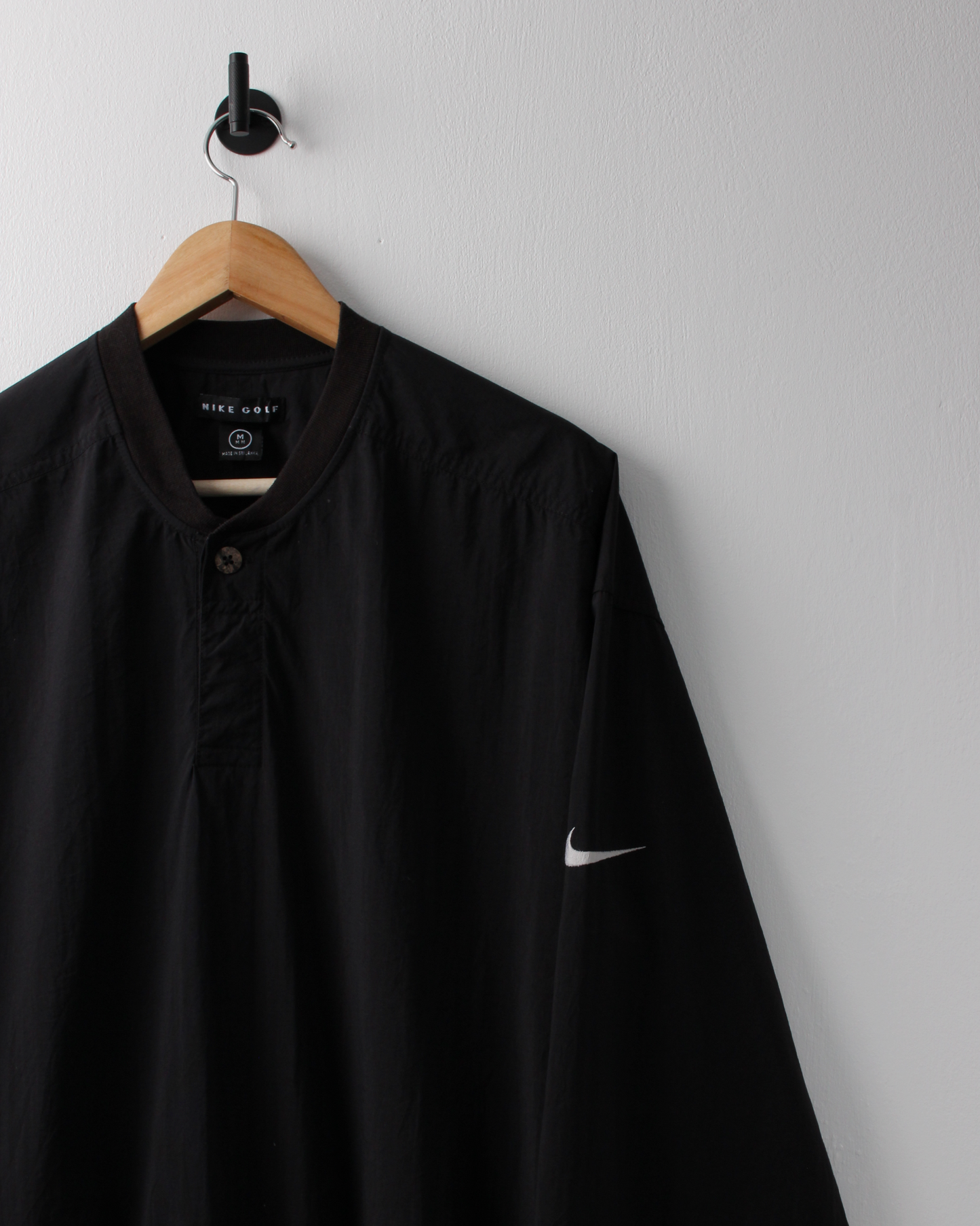 90s Nike Black Buttoned Windbreaker (M)