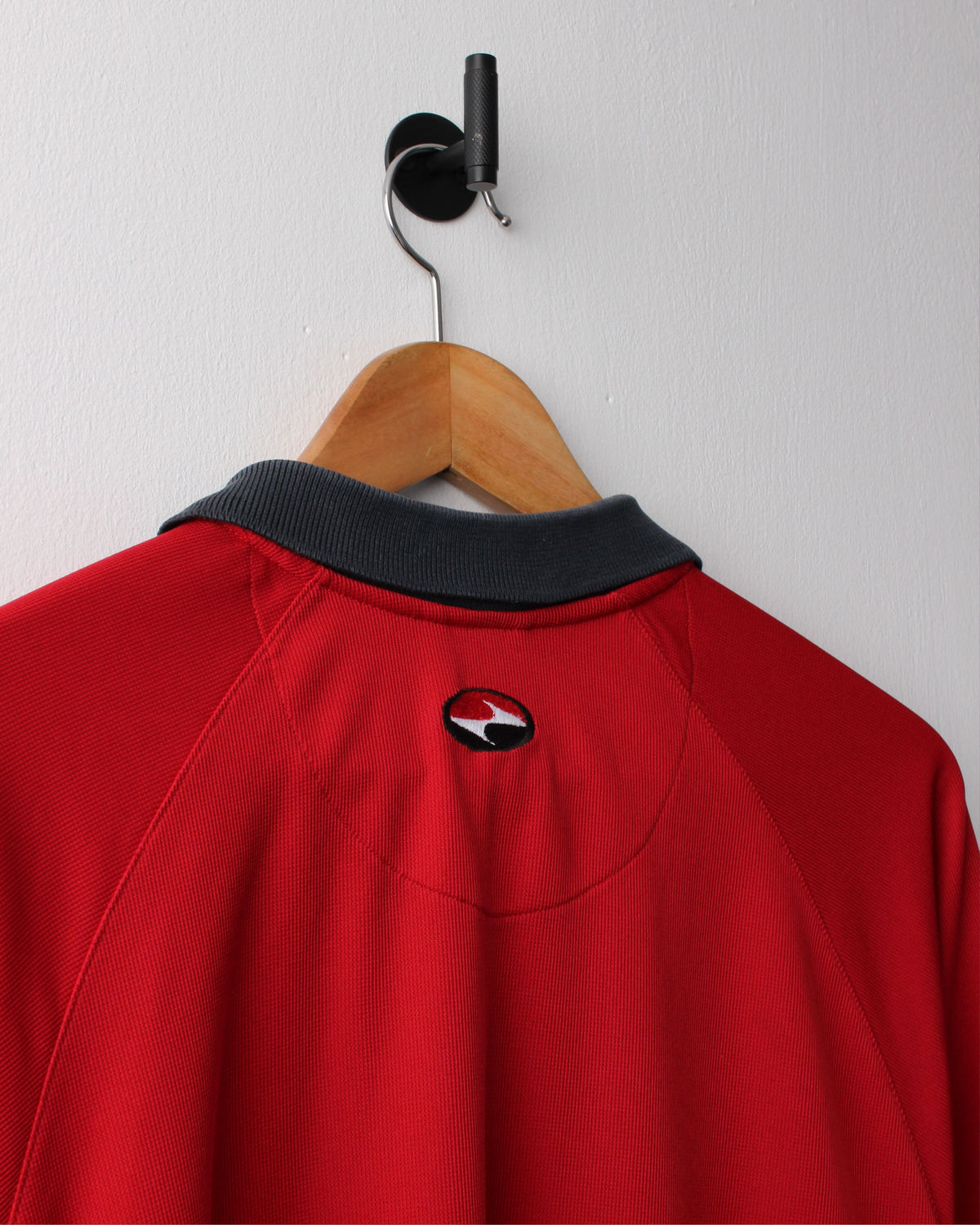 90s Nike Tiger Woods Yin Yang Red & Black Polo (XL)