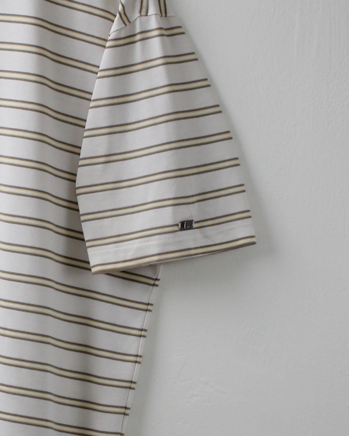 00s Nike Tiger Woods White & Yellow Striped Polo (L)