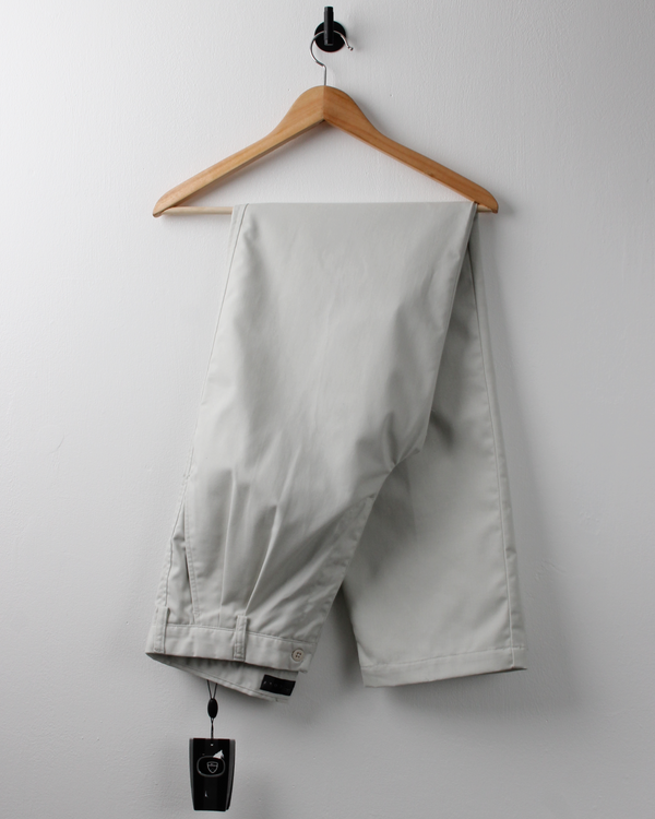 00s Nike Golf Cream Pleated Golf Trousers with Tags (32W 36L)