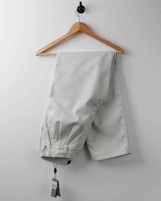 00s Nike Golf Cream Pleated Golf Trousers with Tags (30W 30L)