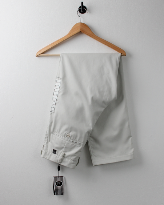 00s Nike Golf Cream Pleated Golf Trousers with Tags (30W 30L)