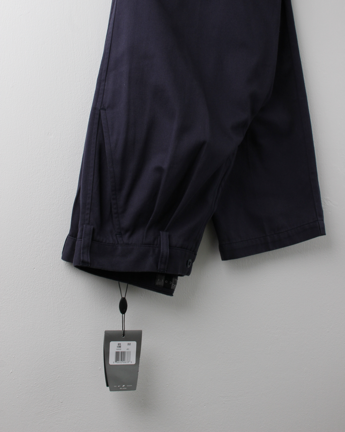 00s Nike Golf Navy Pleated Golf Trousers with Tags (32W 32L)