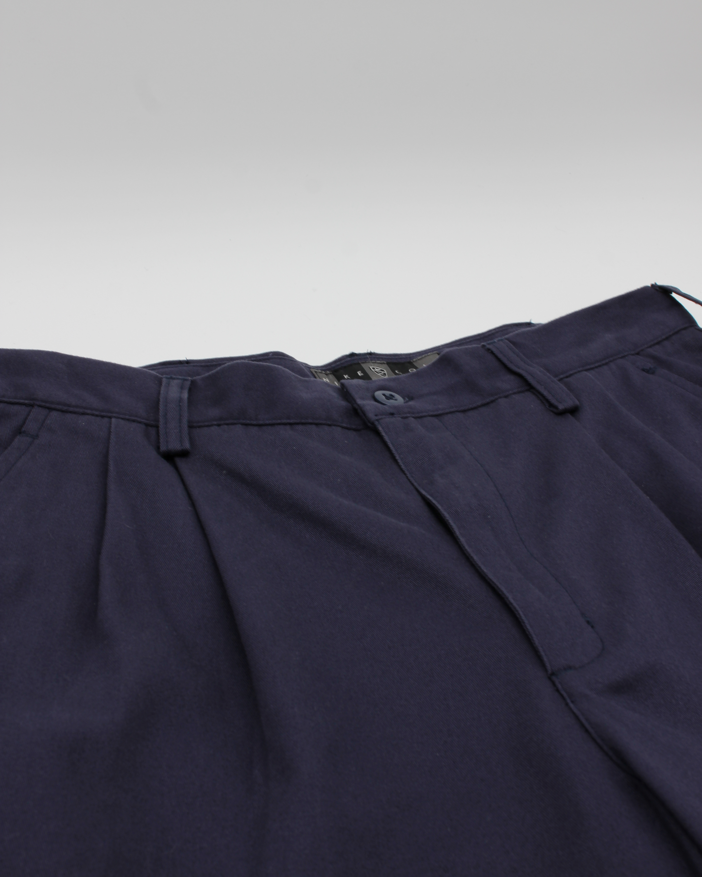 00s Nike Golf Navy Pleated Golf Trousers with Tags (32W 32L)