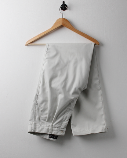 00s Nike Golf Cream Pleated Golf Trousers (30W 32L)
