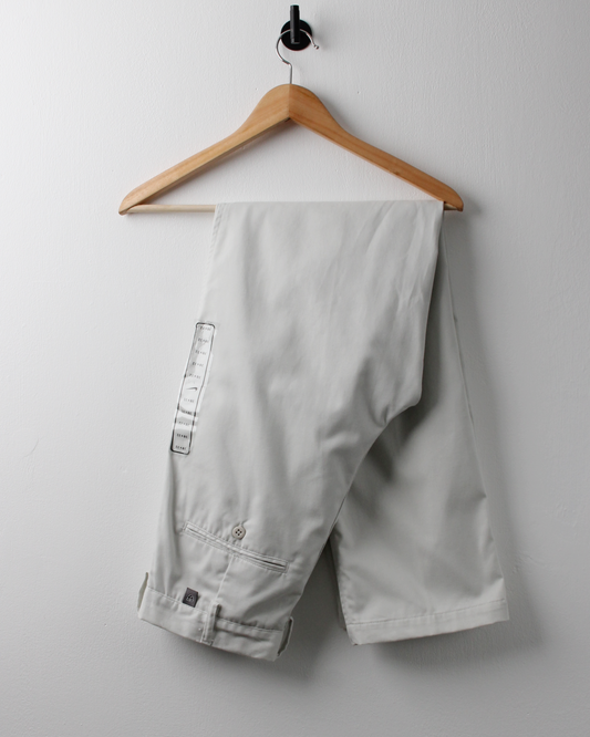 00s Nike Golf Cream Pleated Golf Trousers (30W 32L)