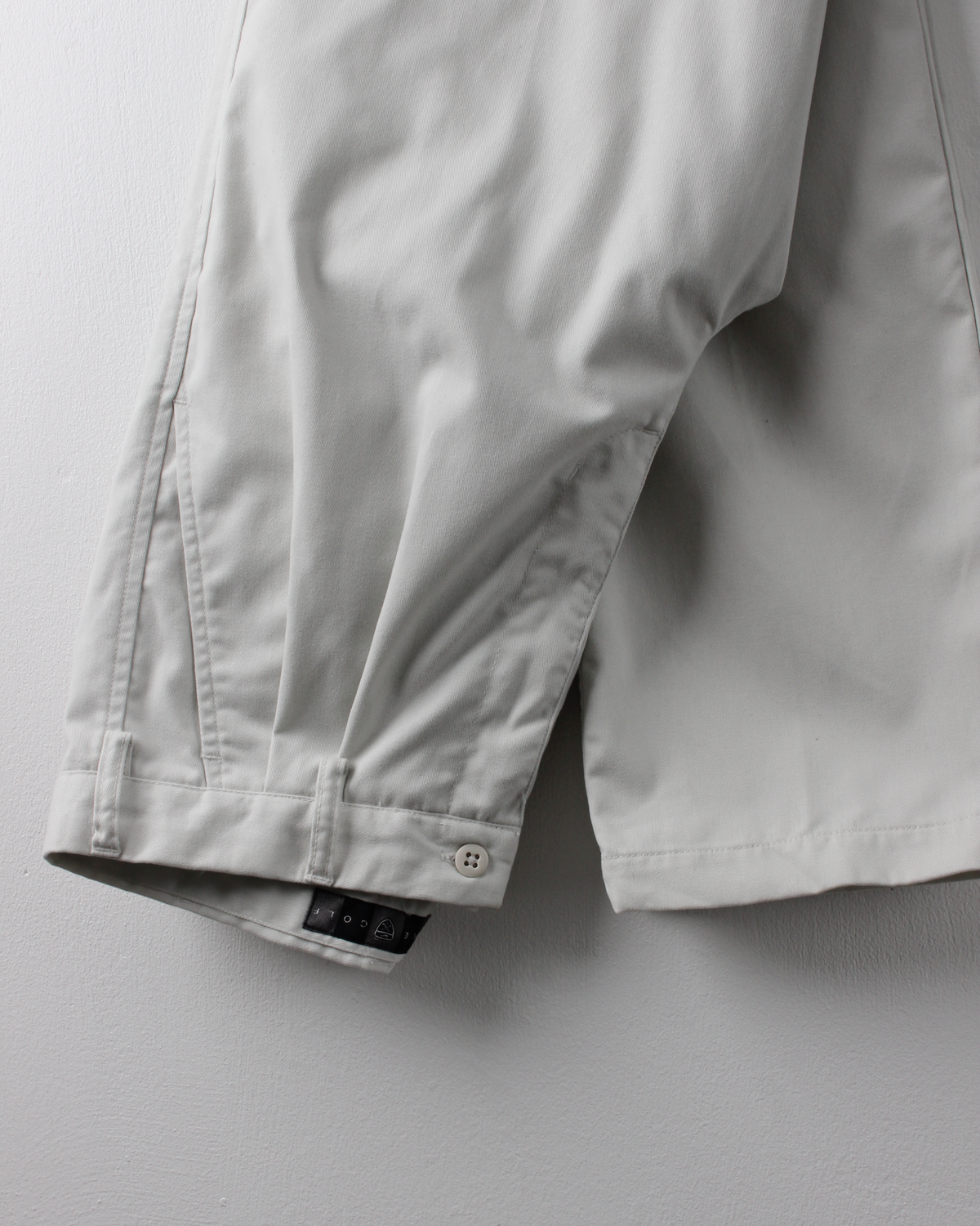 00s Nike Golf Cream Pleated Golf Trousers (30W 32L)