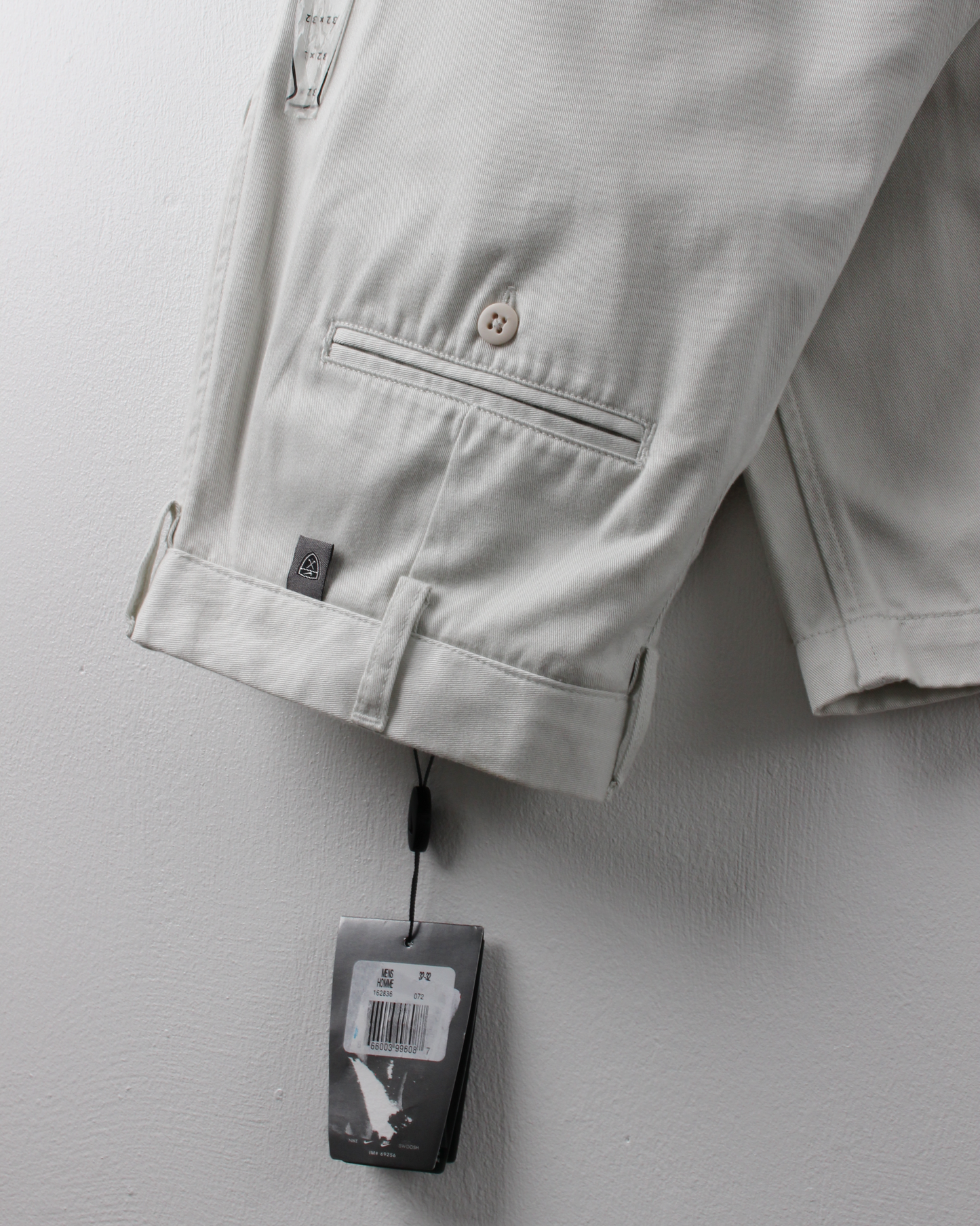00s Nike Golf Cream Pleated Golf Trousers with Tags (32W 32L)