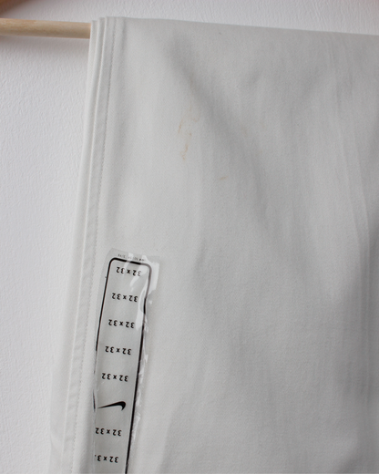 00s Nike Golf Cream Pleated Golf Trousers with Tags (32W 32L)
