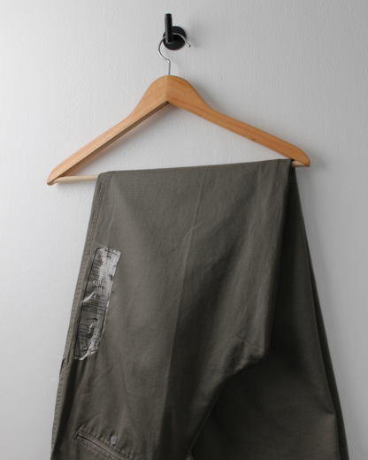 90s Nike Khaki Pleated Golf Trousers (30W 34L)