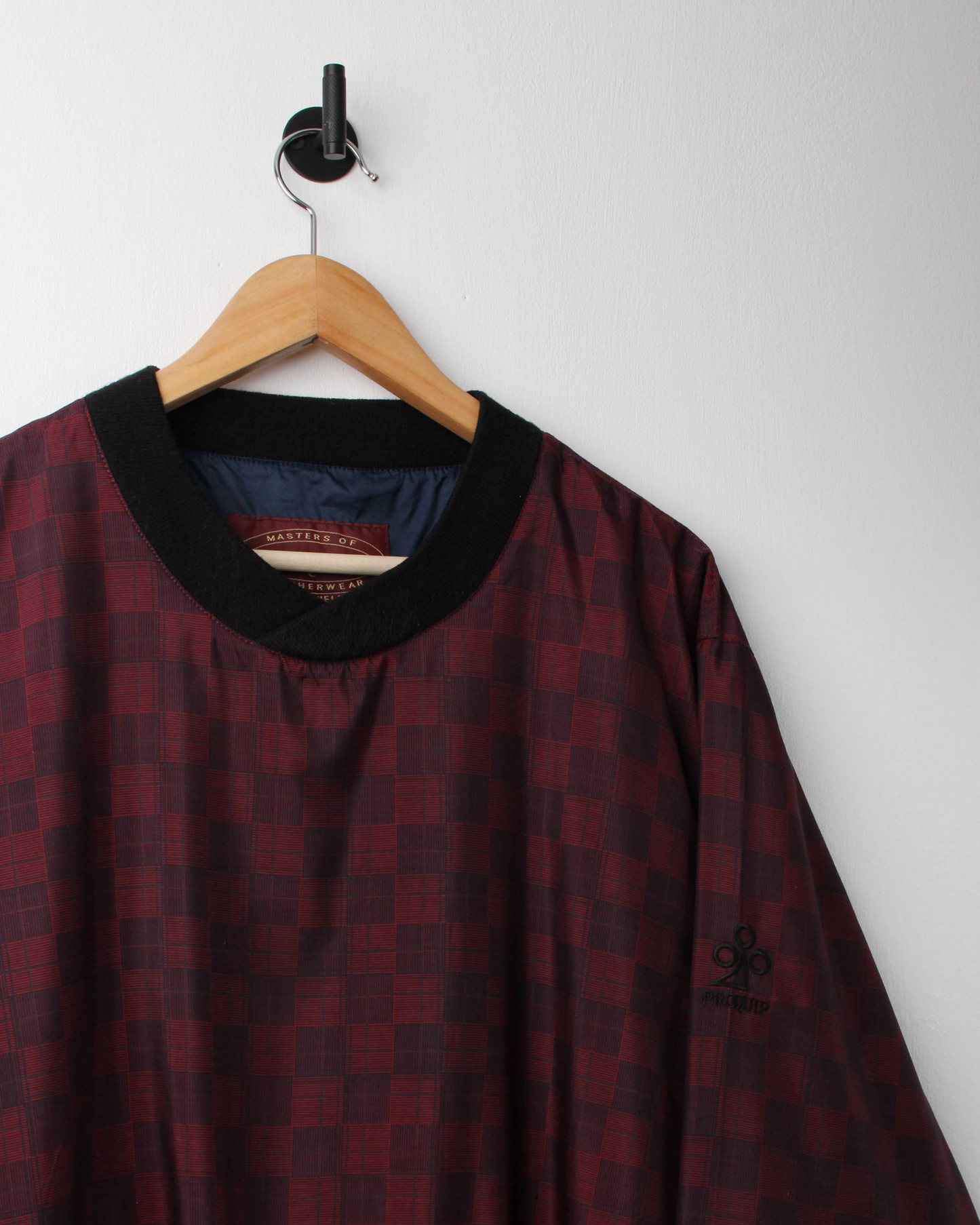 90s ProQuip Burgundy Abstract Patterned Windbreaker (M)