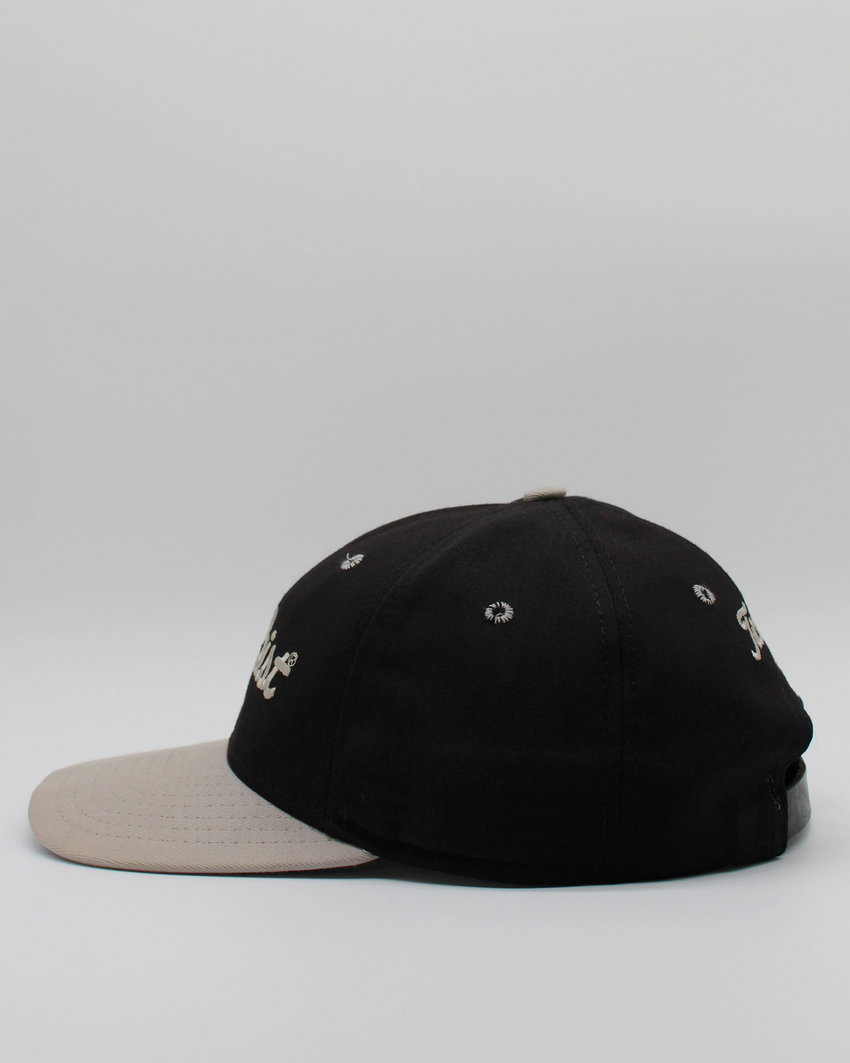 90s Titleist Black & Cream Strapback Cap