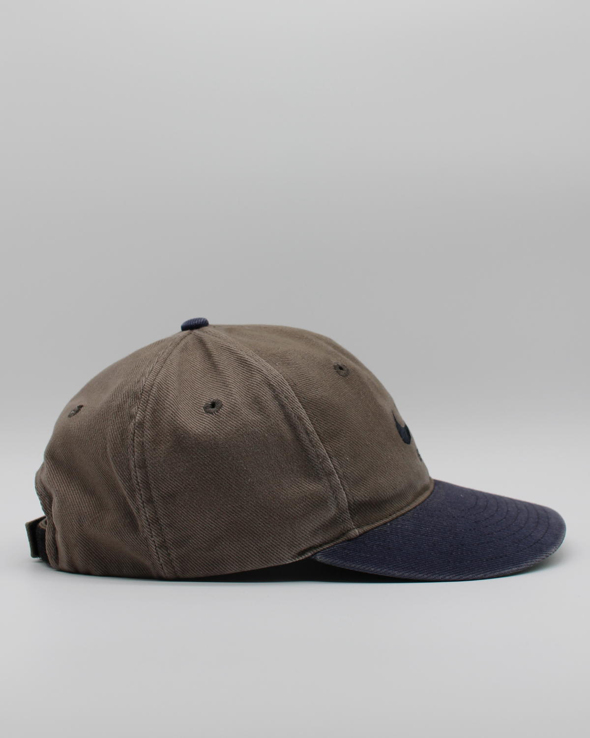 90s Nike Brown & Navy Two-Tone Cap