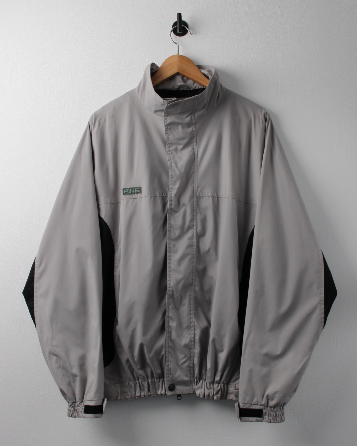 00s Ping Cream & Black Full Zip Jacket (M)