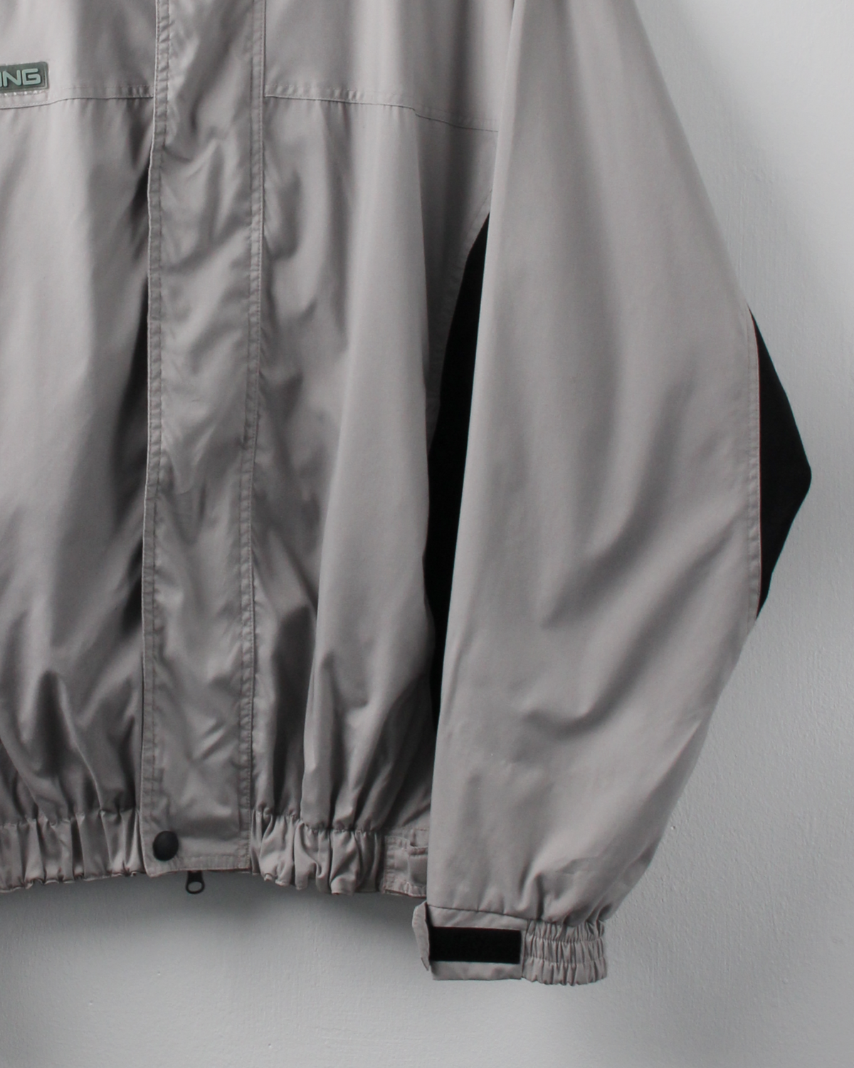 00s Ping Cream & Black Full Zip Jacket (M)