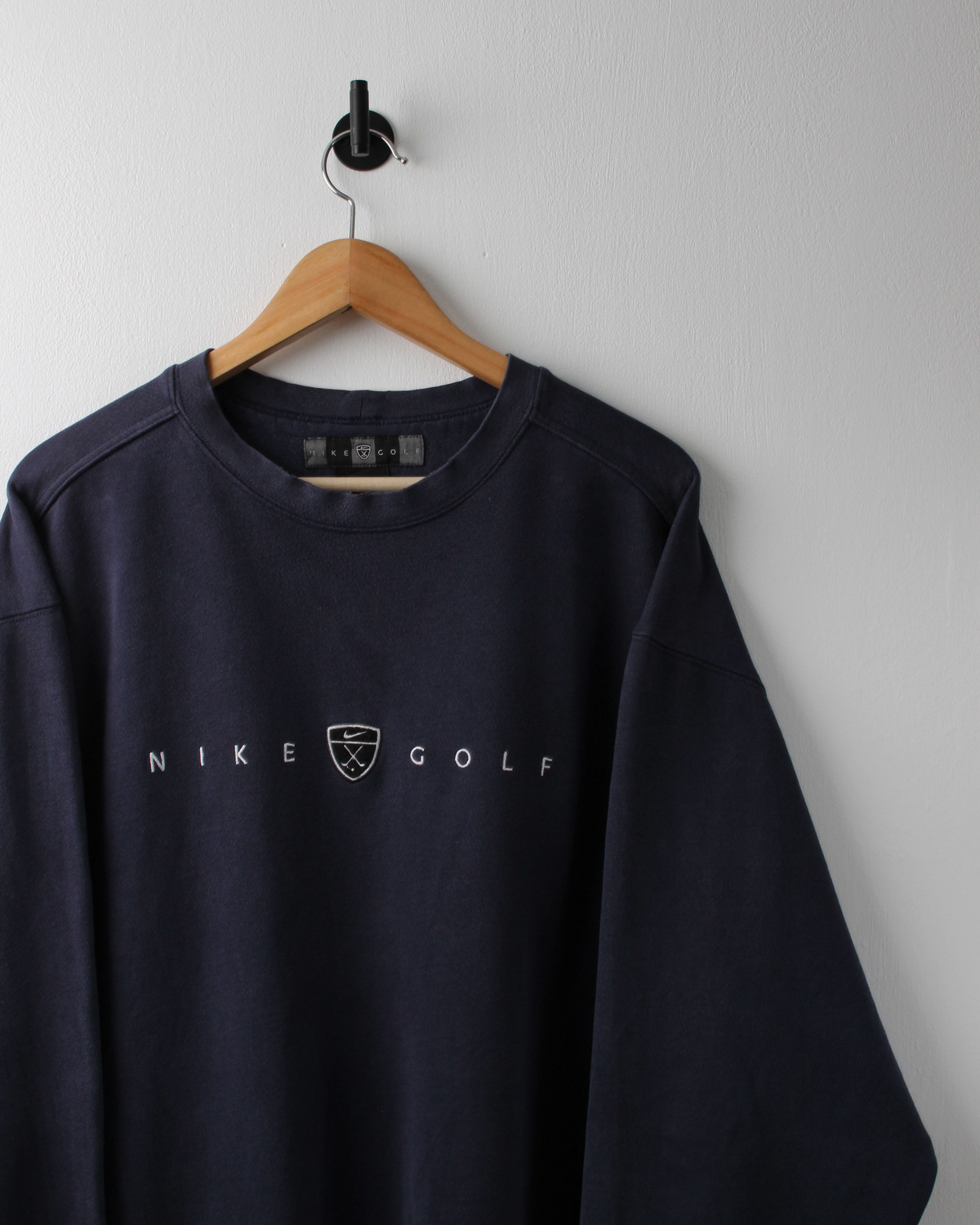 00s Nike Shield Logo Navy Crewneck Sweatshirt (XL)