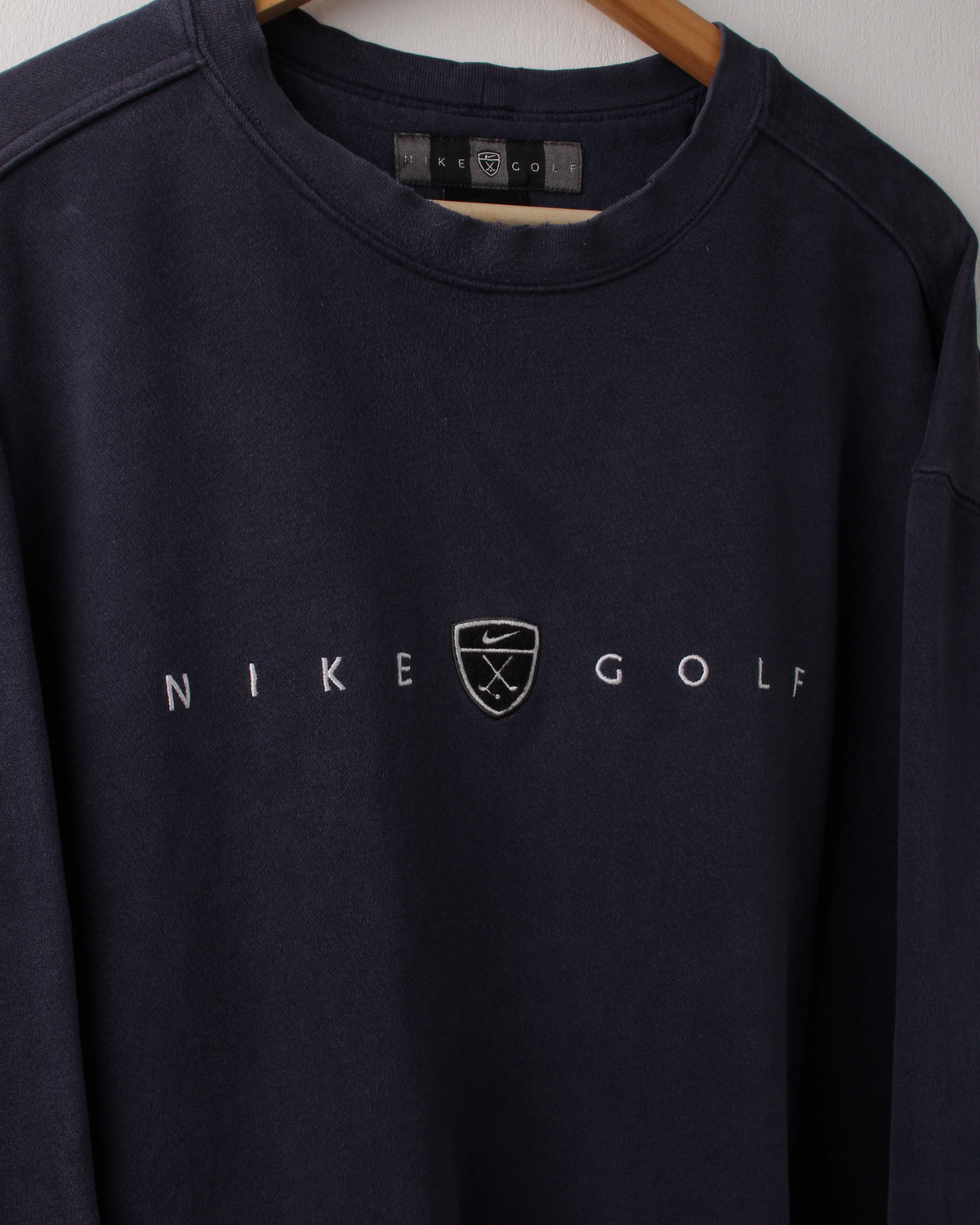 00s Nike Shield Logo Navy Crewneck Sweatshirt (XL)
