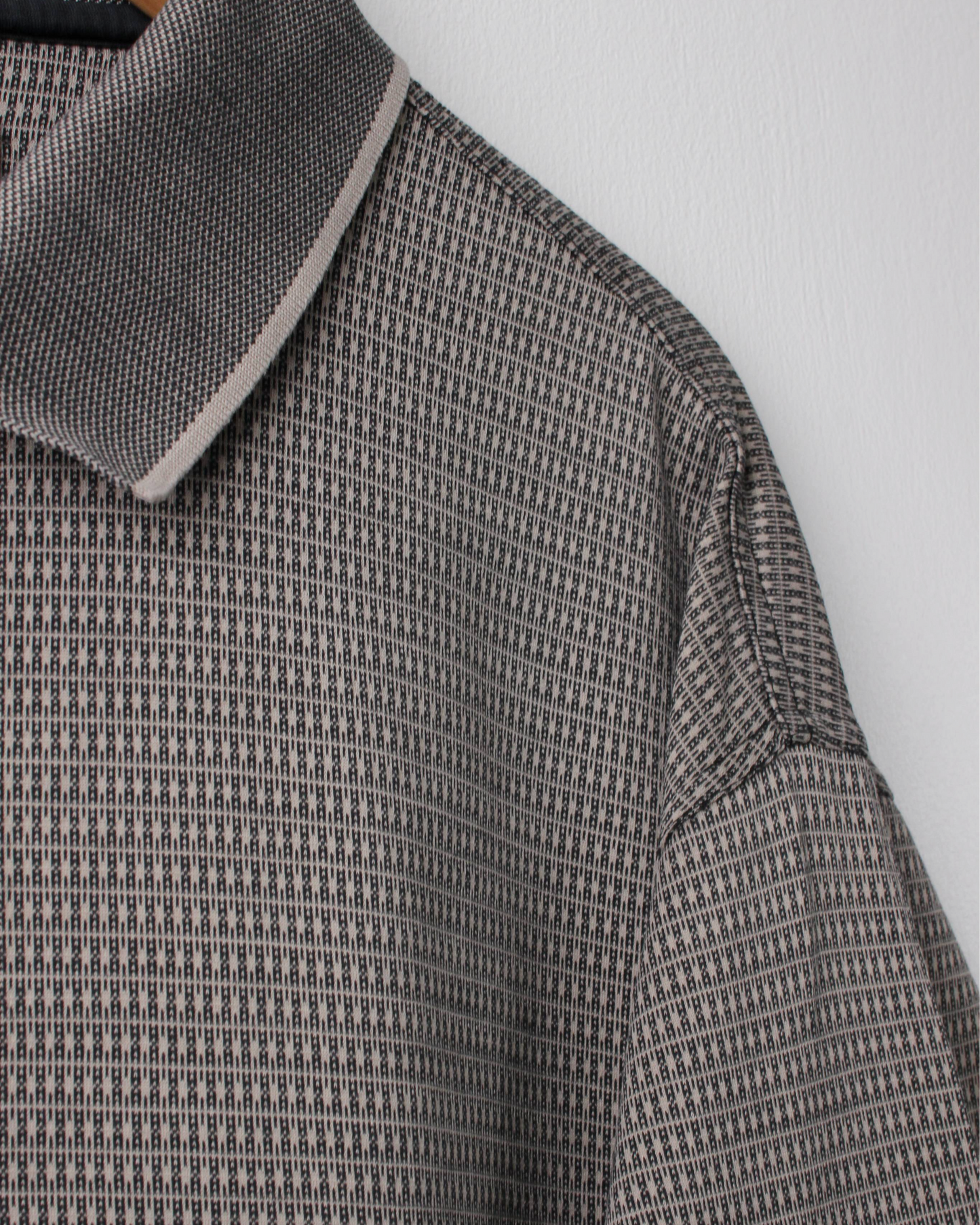 00s Nike Shield Logo Geometric  Polo (L)