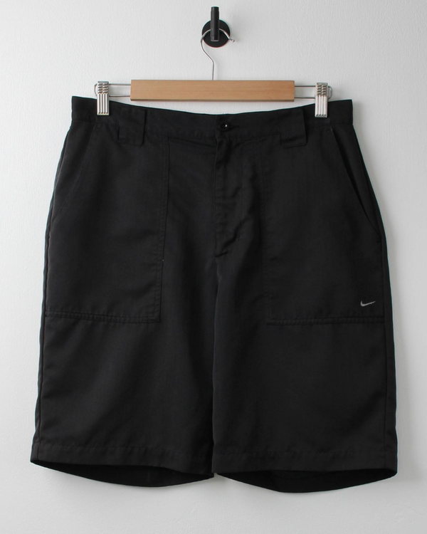 00s Nike Black Golf Shorts (32W)