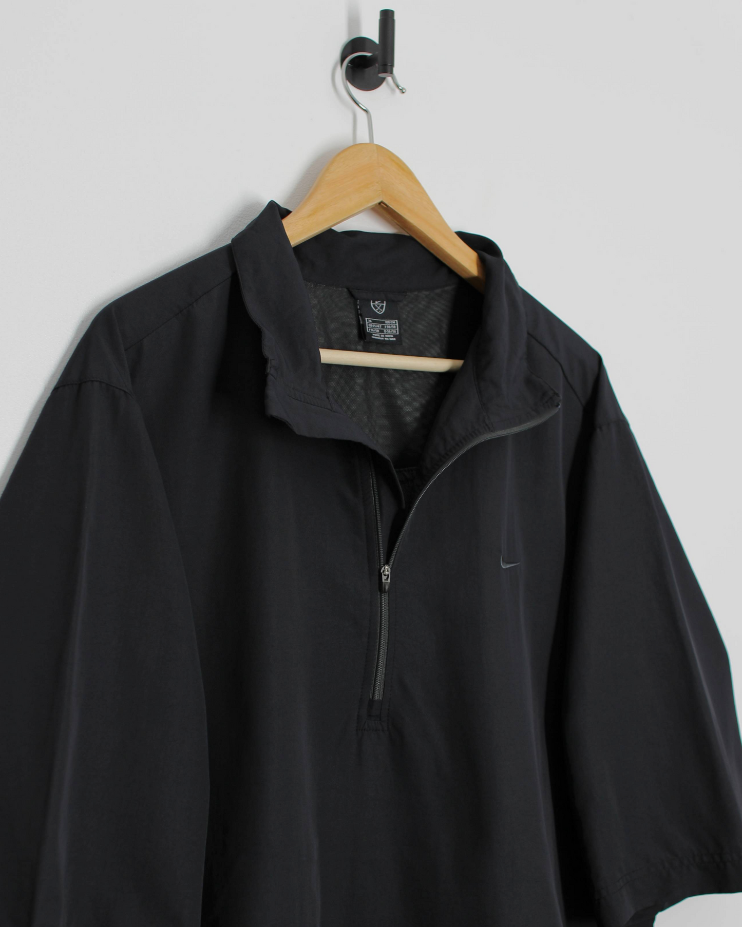 00s Nike Black Short Sleeve Windbreaker (XL)
